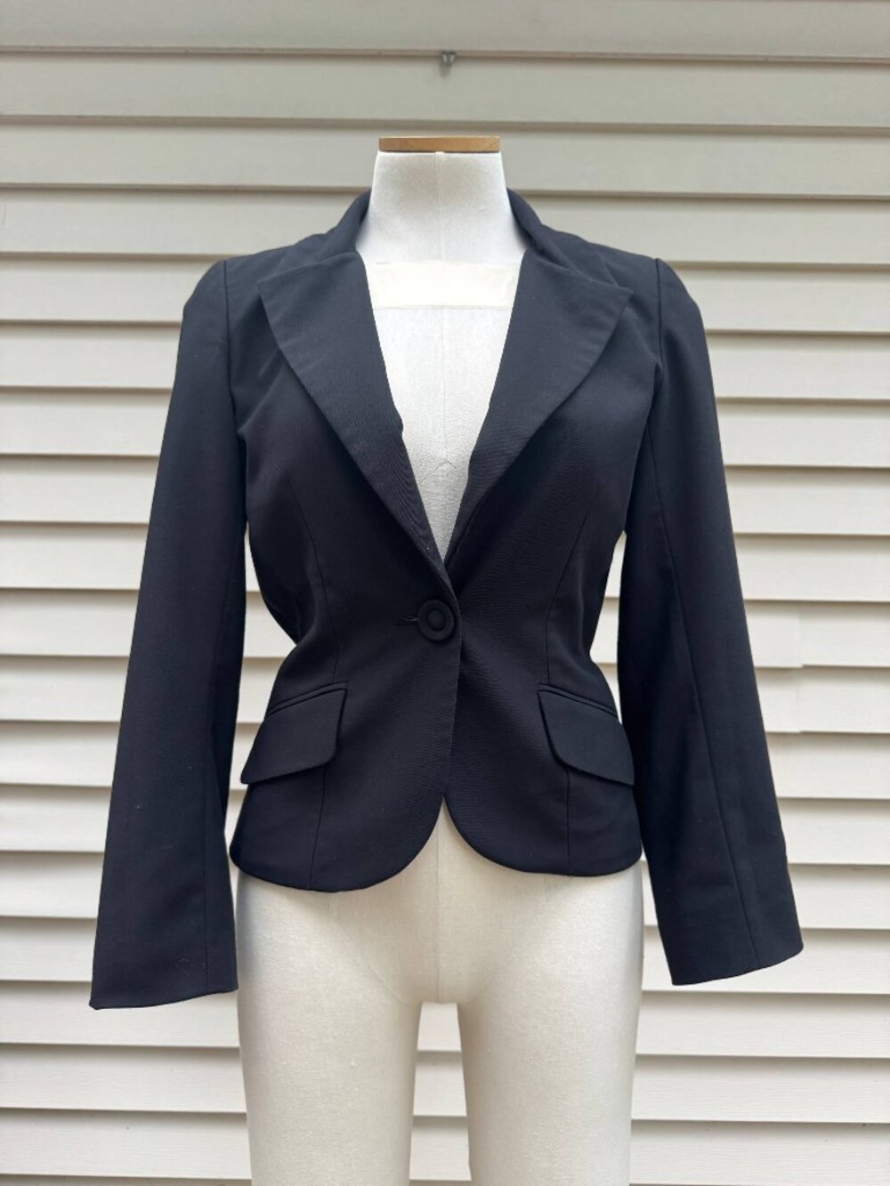 Arden B Black Fitted Blazer | US 8